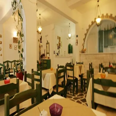 ゲストハウス Jasmine 3*